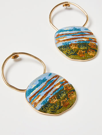 Elham Maxandco Carousel Mobile 3 Maxandco